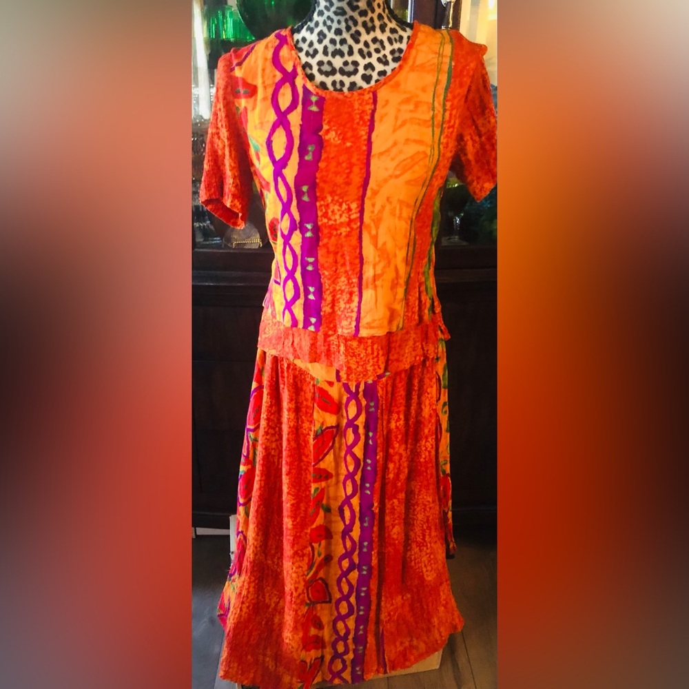 Vintage 2piece bohemian top and skirt w/both side slit